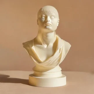 Custom half-body figurine made from a photo